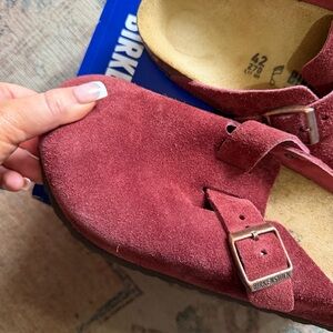 Birkenstock Bostons- MENS 8.5, WOMENS 10.5